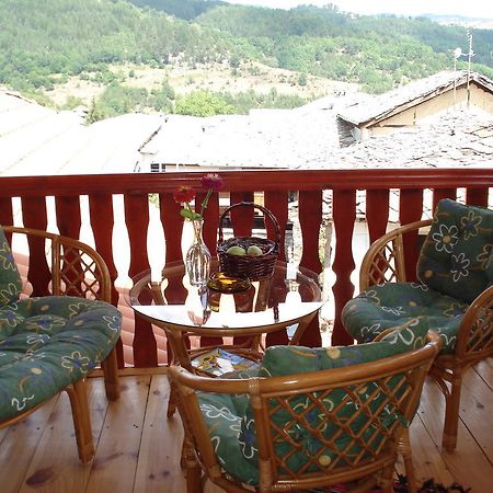 Sharkov Guest House Dolen  Ruang foto