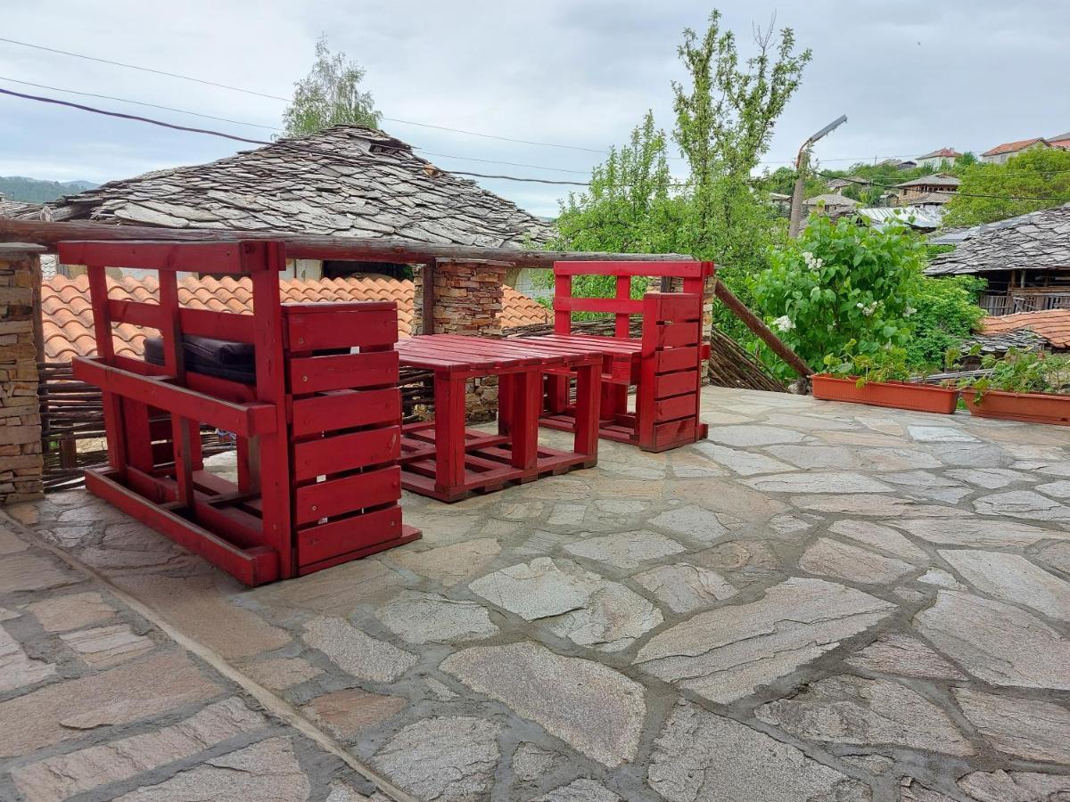Sharkov Guest House Dolen  Bagian luar foto