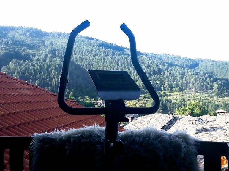 Sharkov Guest House Dolen  Bagian luar foto