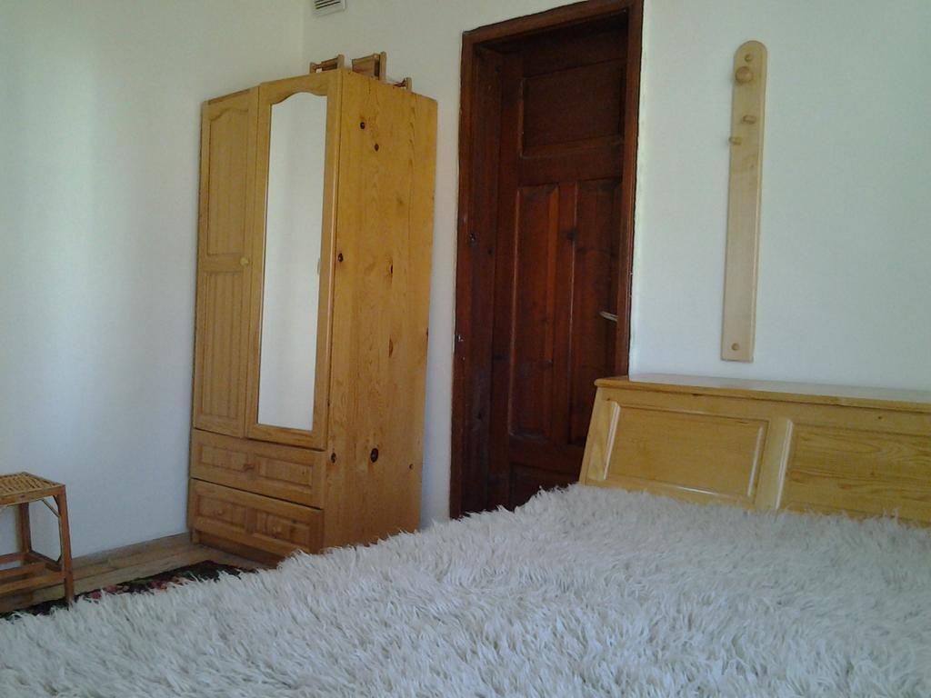 Sharkov Guest House Dolen  Ruang foto