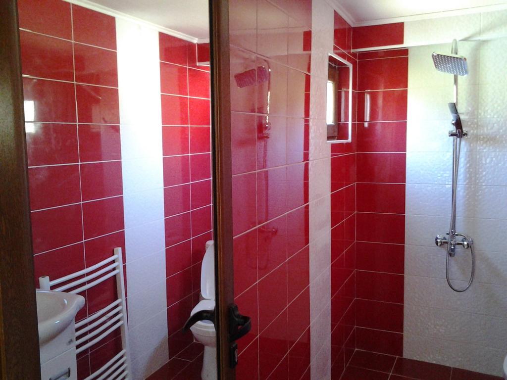 Sharkov Guest House Dolen  Bagian luar foto