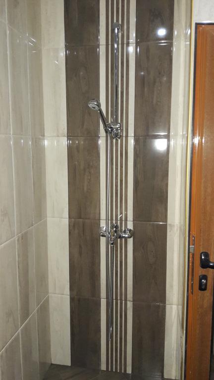 Sharkov Guest House Dolen  Bagian luar foto