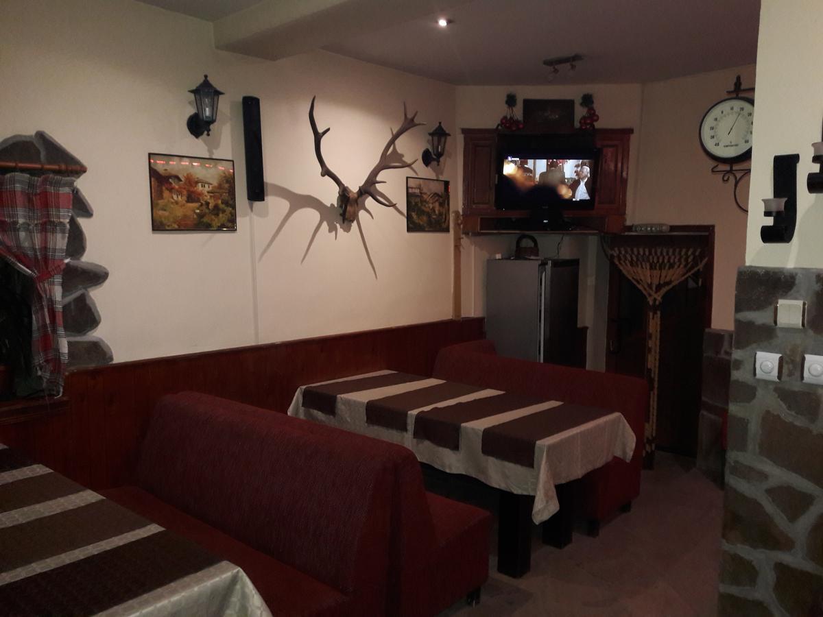 Sharkov Guest House Dolen  Bagian luar foto