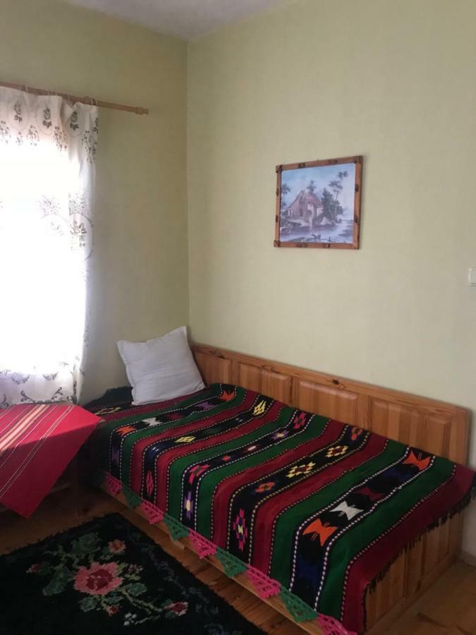 Sharkov Guest House Dolen  Bagian luar foto