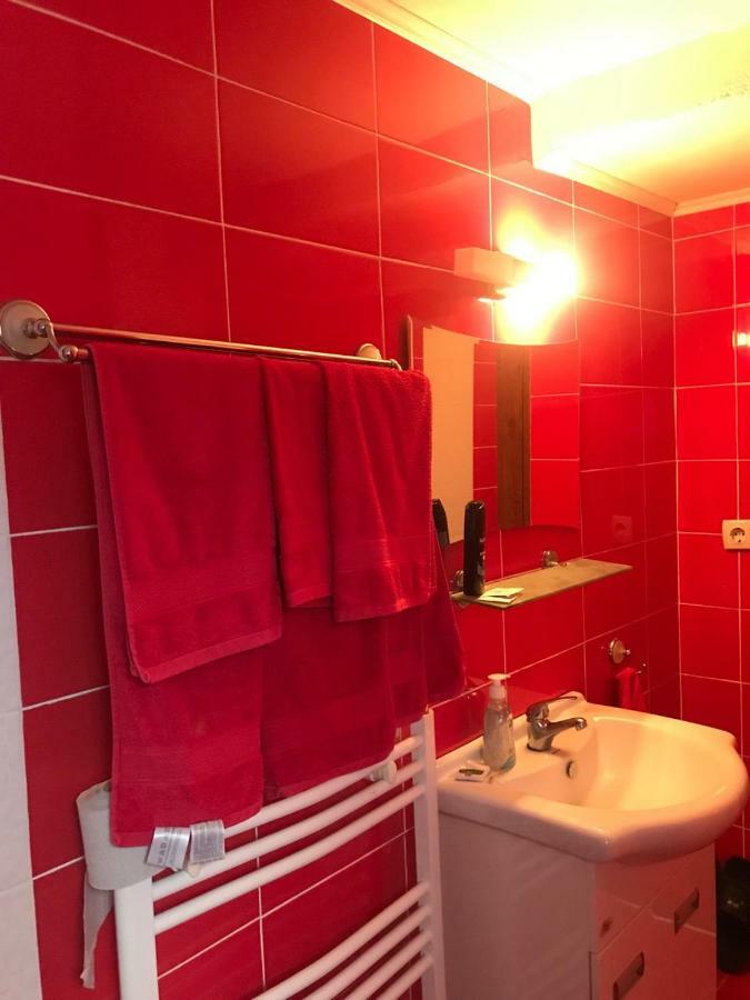 Sharkov Guest House Dolen  Bagian luar foto